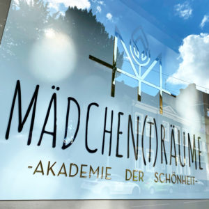 Mädchen(t)räume -Akademie der Schönheit